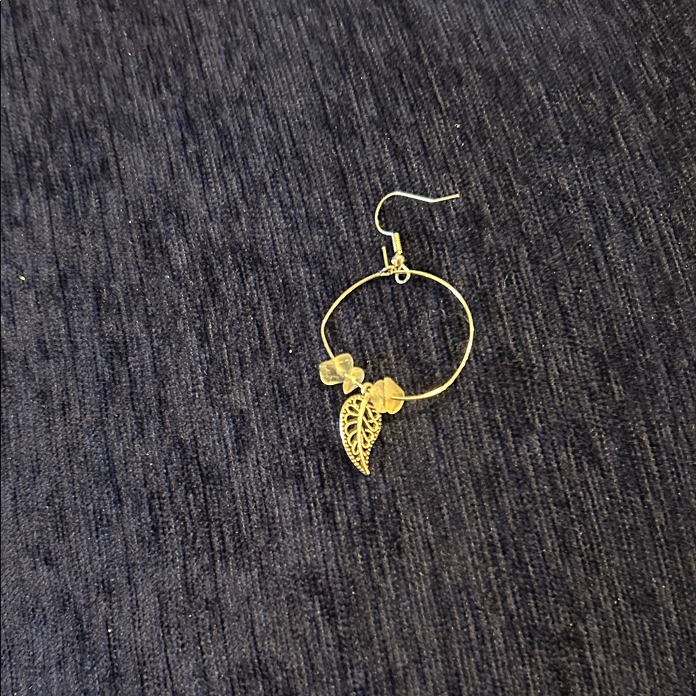 Charming Green and Silver Leaf Earrings for Kids - Picture 2 of 2